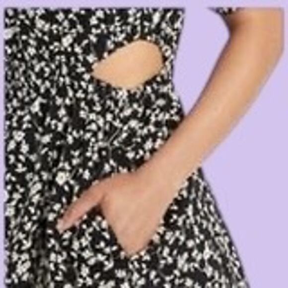 Cutout bubble sleeve dress XXL - Picture 4 of 9